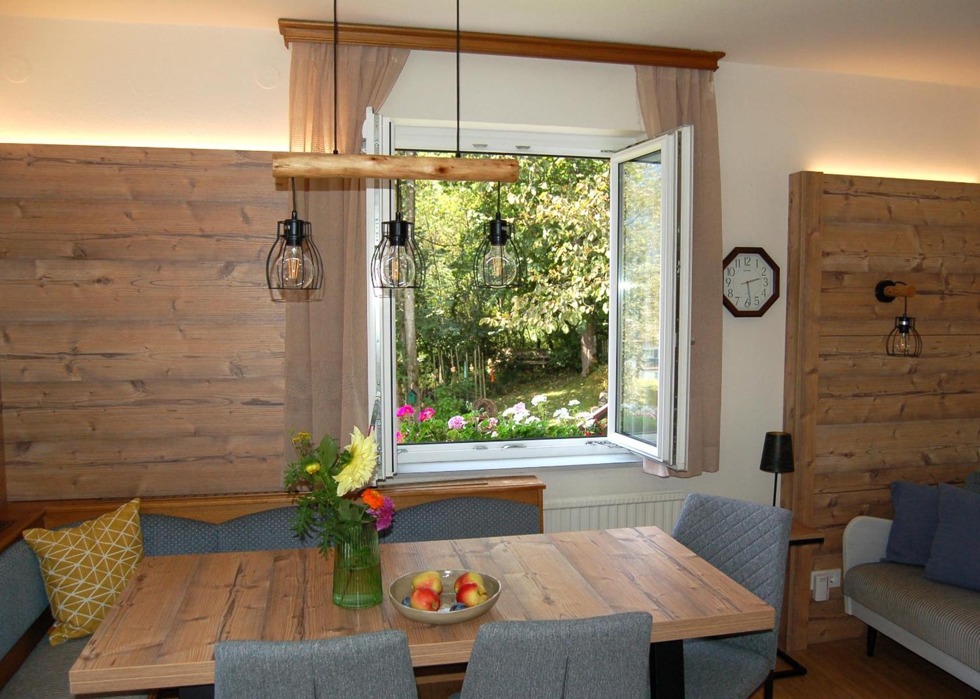 Ferienhaus Lechner Fuer Max 10 Personen - Wald Und Naturgarten Abtenau Exterior photo